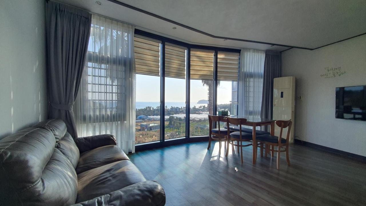Beewool Chaewool Pension 西归浦市 外观 照片