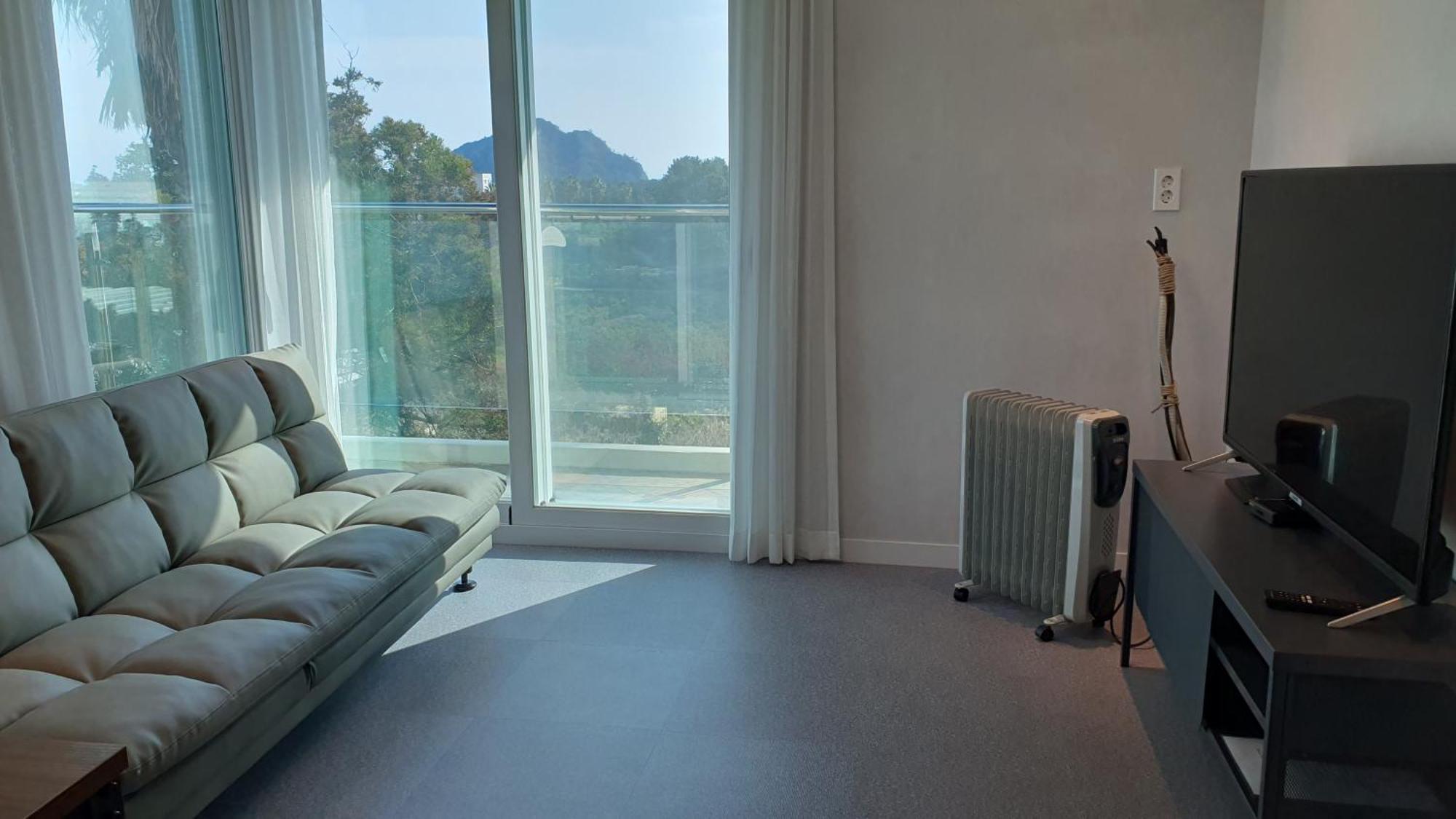 Beewool Chaewool Pension 西归浦市 客房 照片
