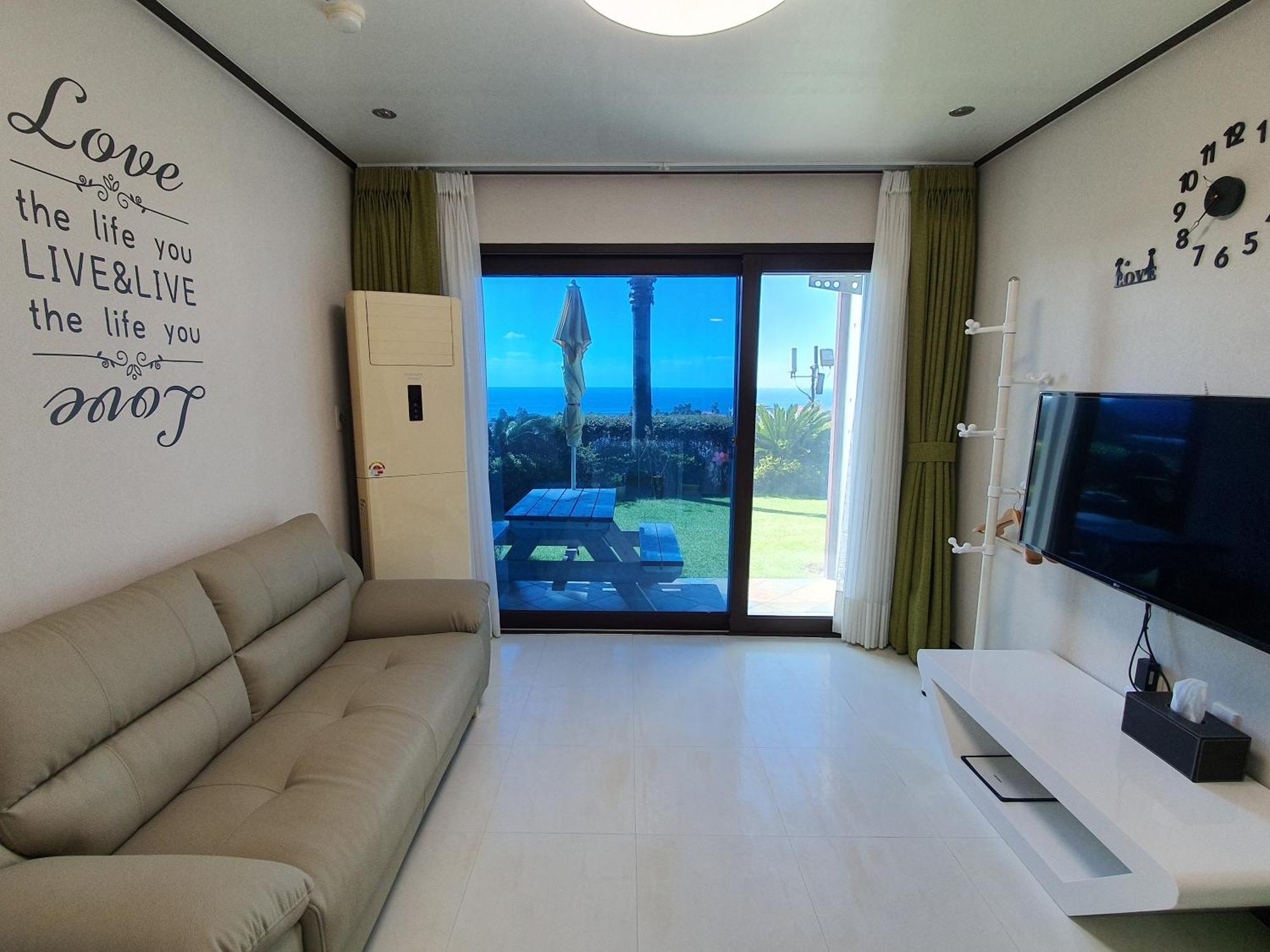 Beewool Chaewool Pension 西归浦市 客房 照片